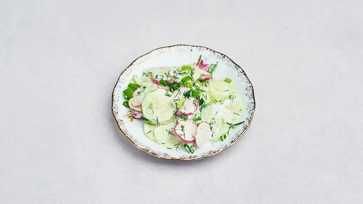 Mizeria z ogórka i rzodkiewki