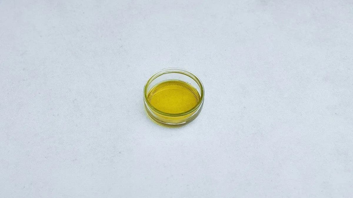 Oliwa czosnkowa