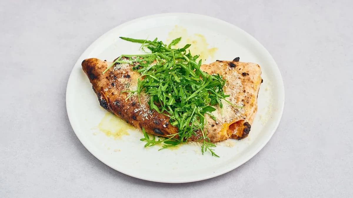 Calzone classico ripieno