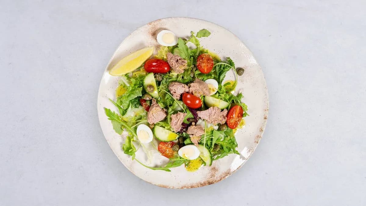 Sałatka z tuńczykiem