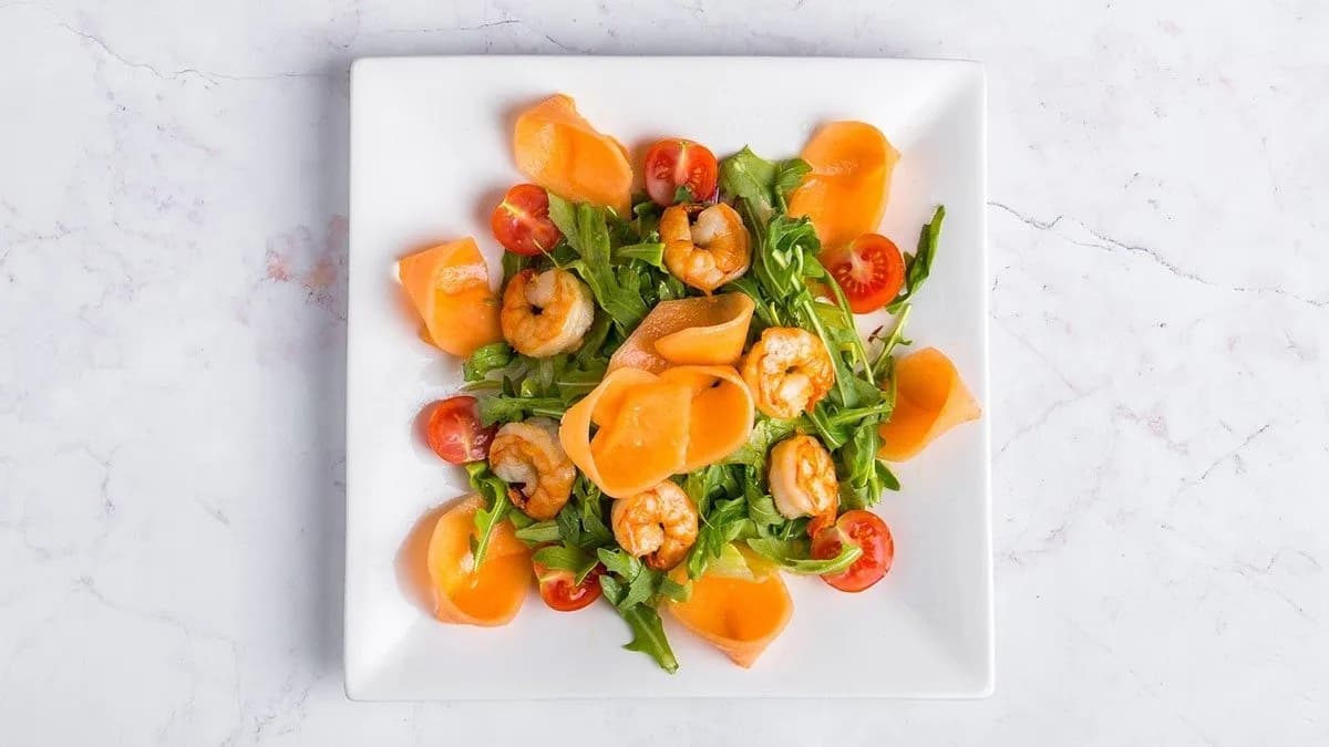 Insalata con gamberi e melone