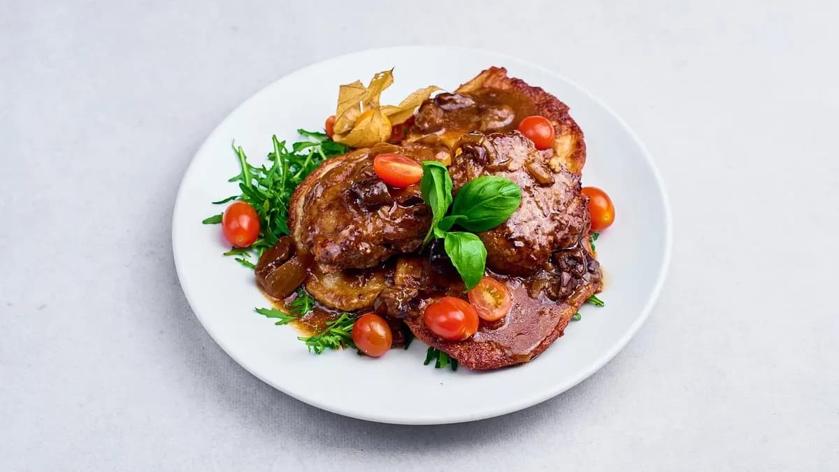 Kotleciki jagnięce z plackami ziemniaczanymi