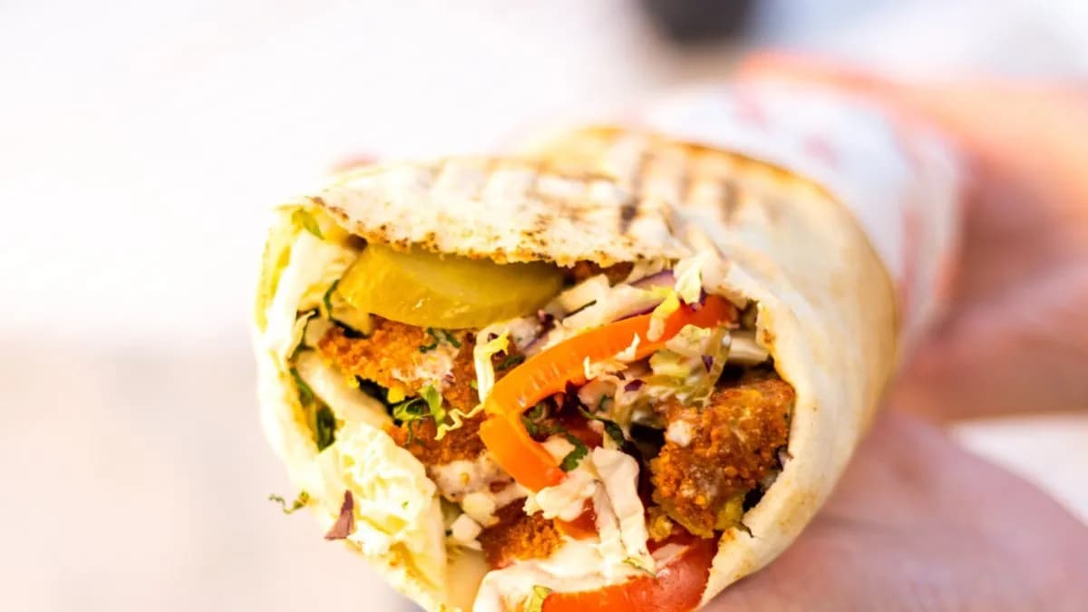 Średni falafel rollo