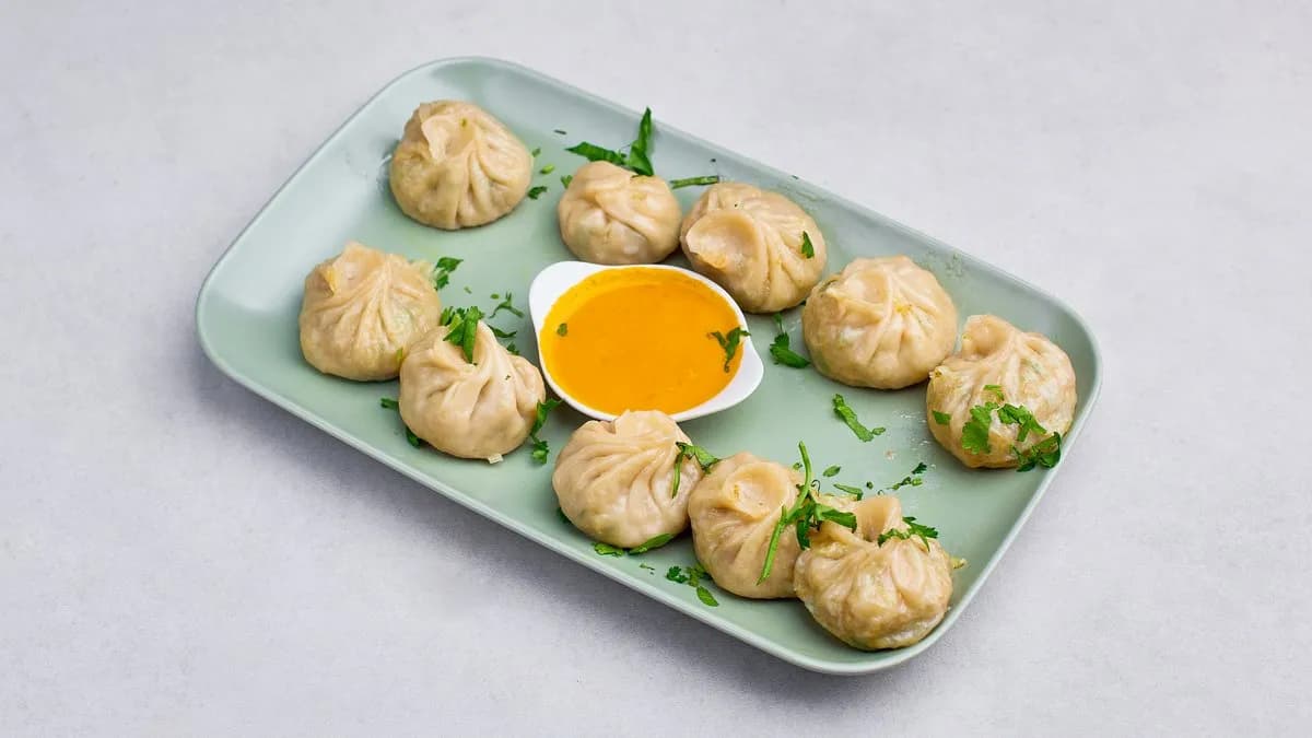 Momo dumplings z warzywami