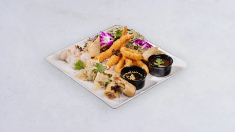 104. Mix fresh thai spring roll Nem