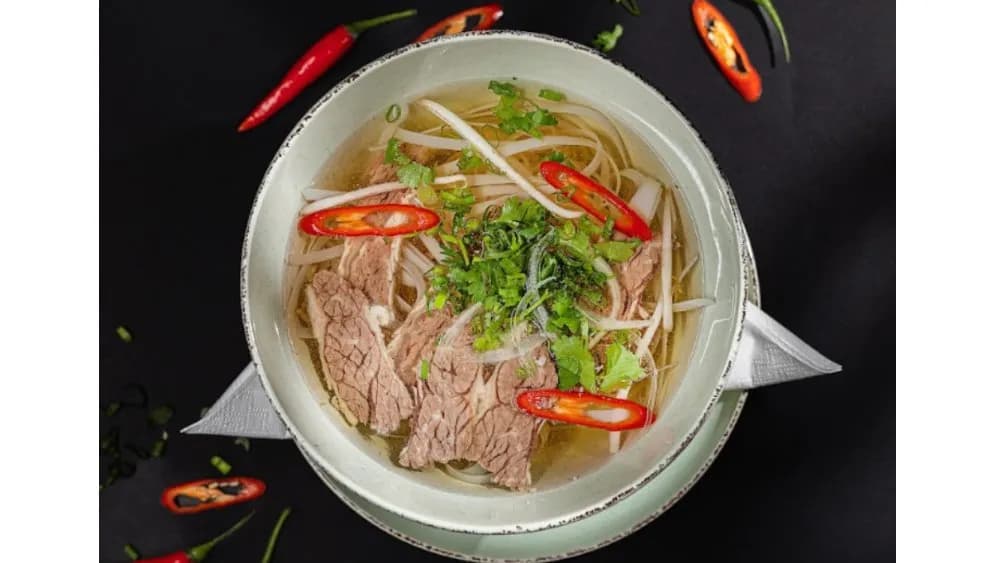309. Pho Soup with Well Done Beef (Mała)