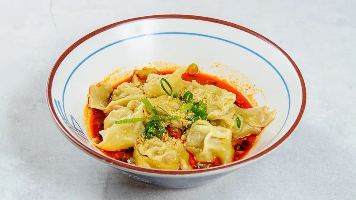 Pierogi z mięsem i surówką (5szt.)