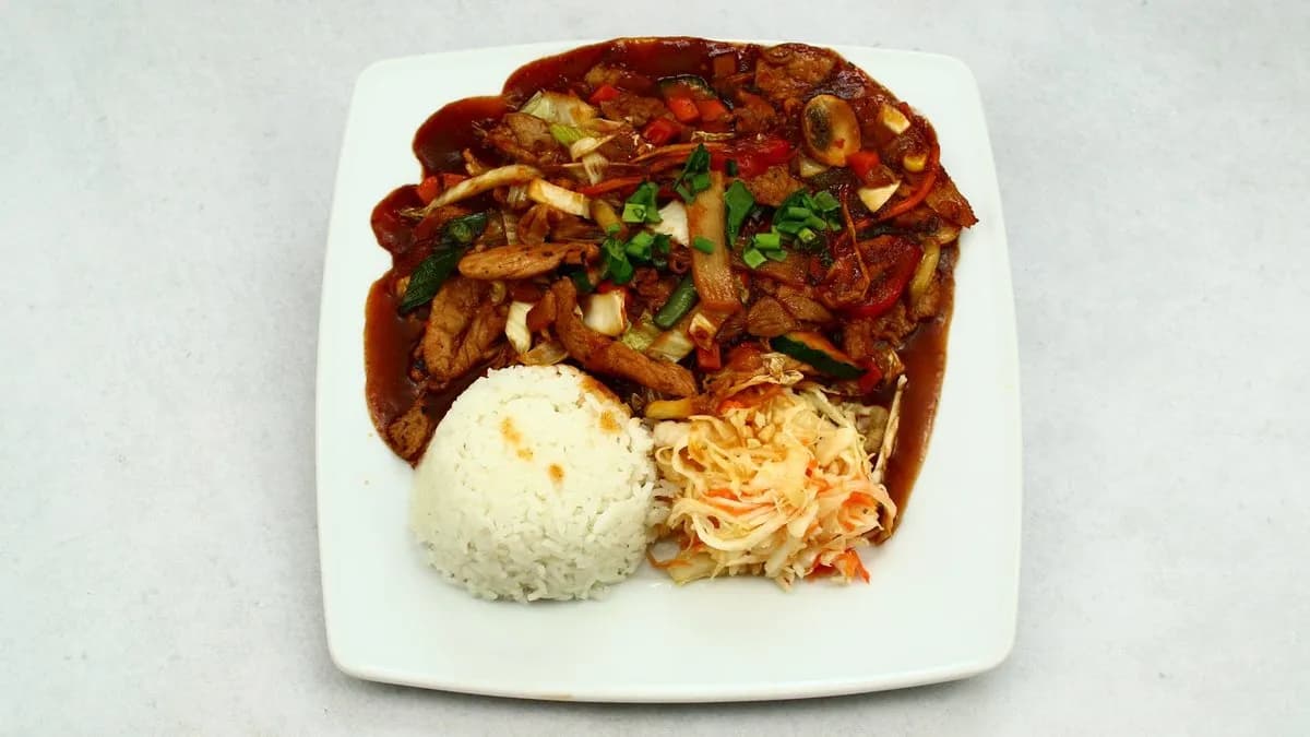 Cielęcina z cebulą na ostro 🌶️