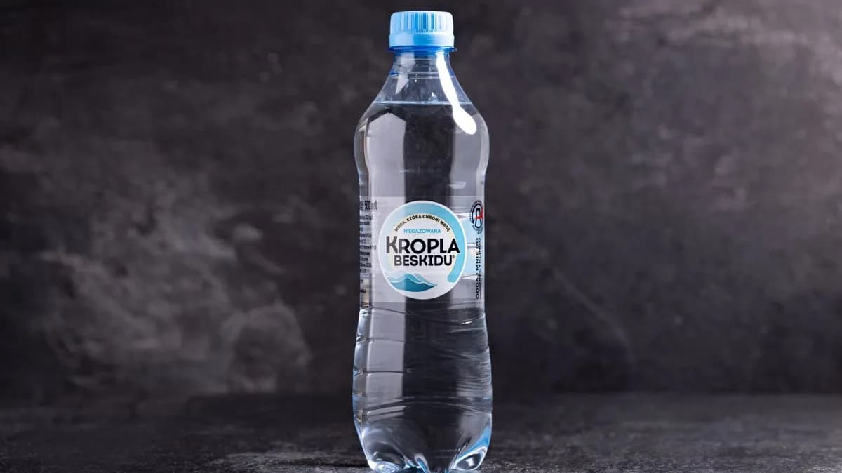 WODA MINERALNA NIE GAZOWANA