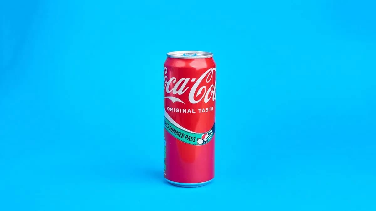 Coca-Cola Classic 330ml.