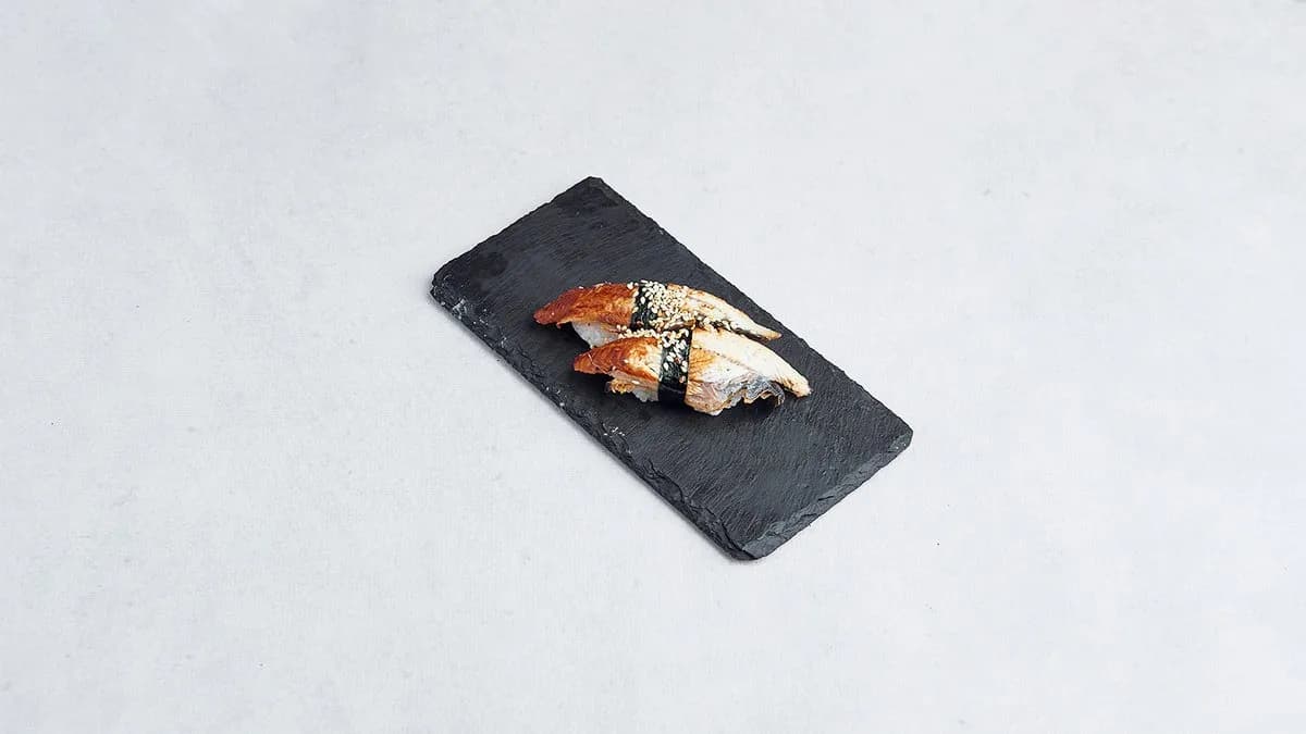 Nigiri z węgorzem