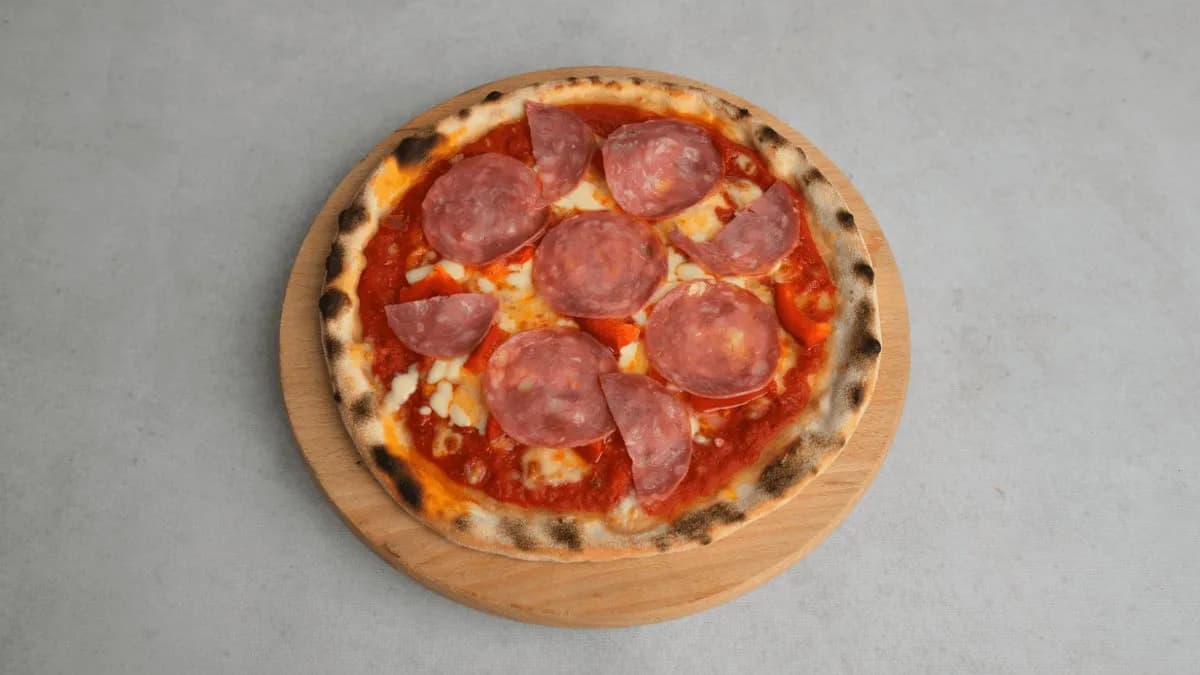 Pizza Salame