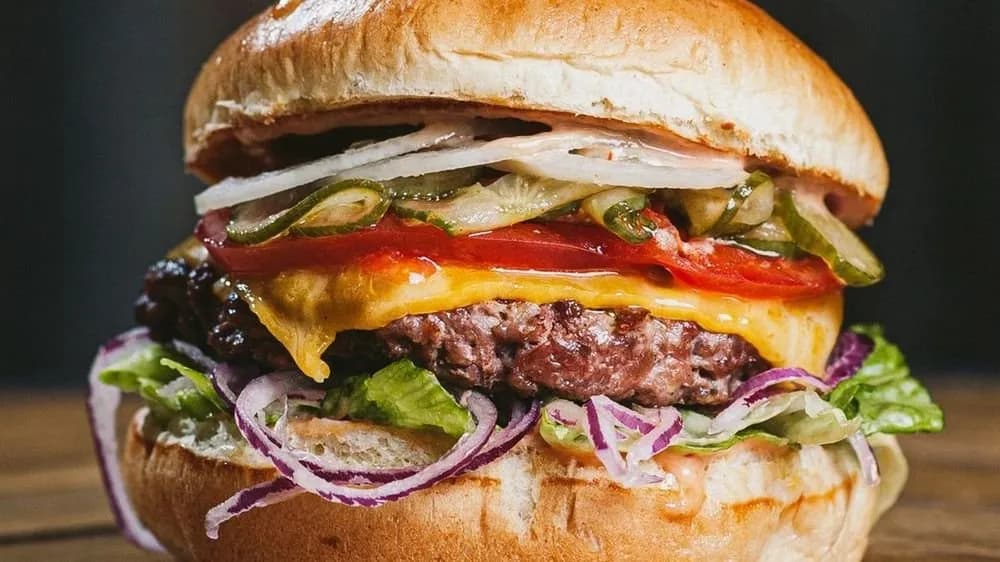 Roślinny Cheeseburger