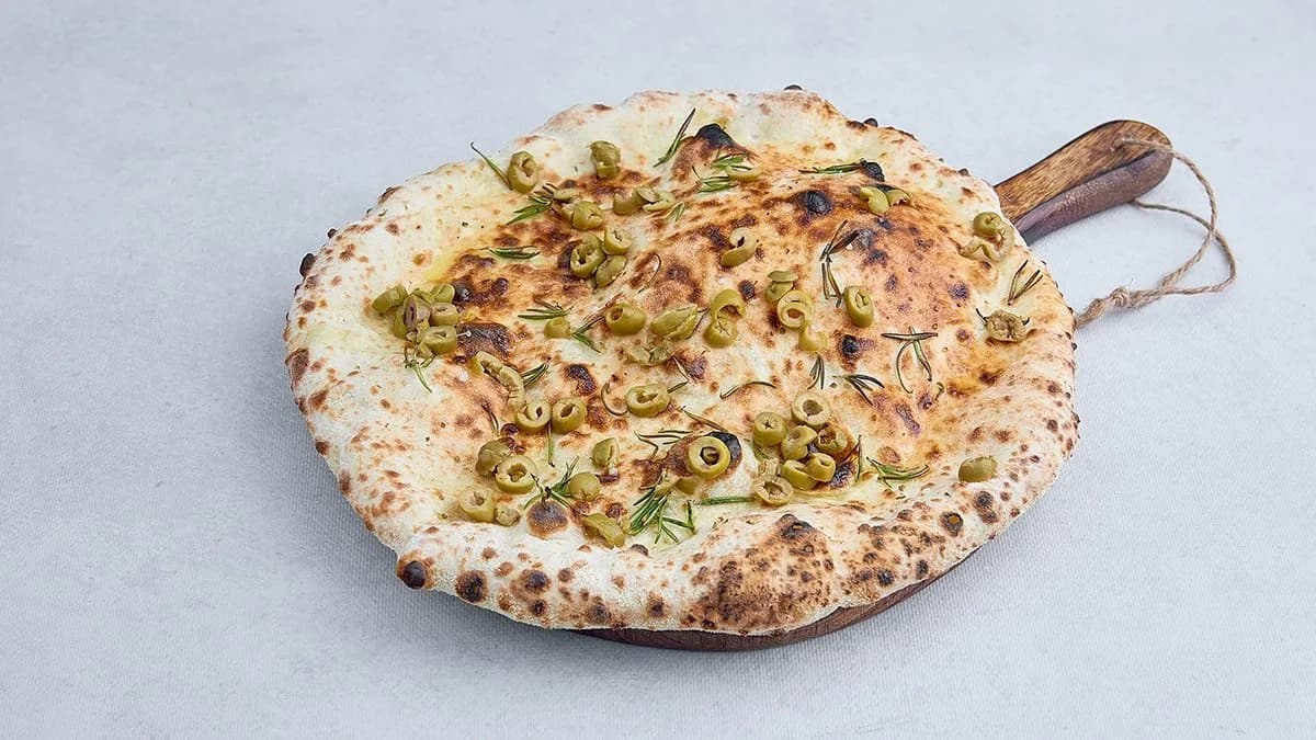 Focaccia z oliwkami
