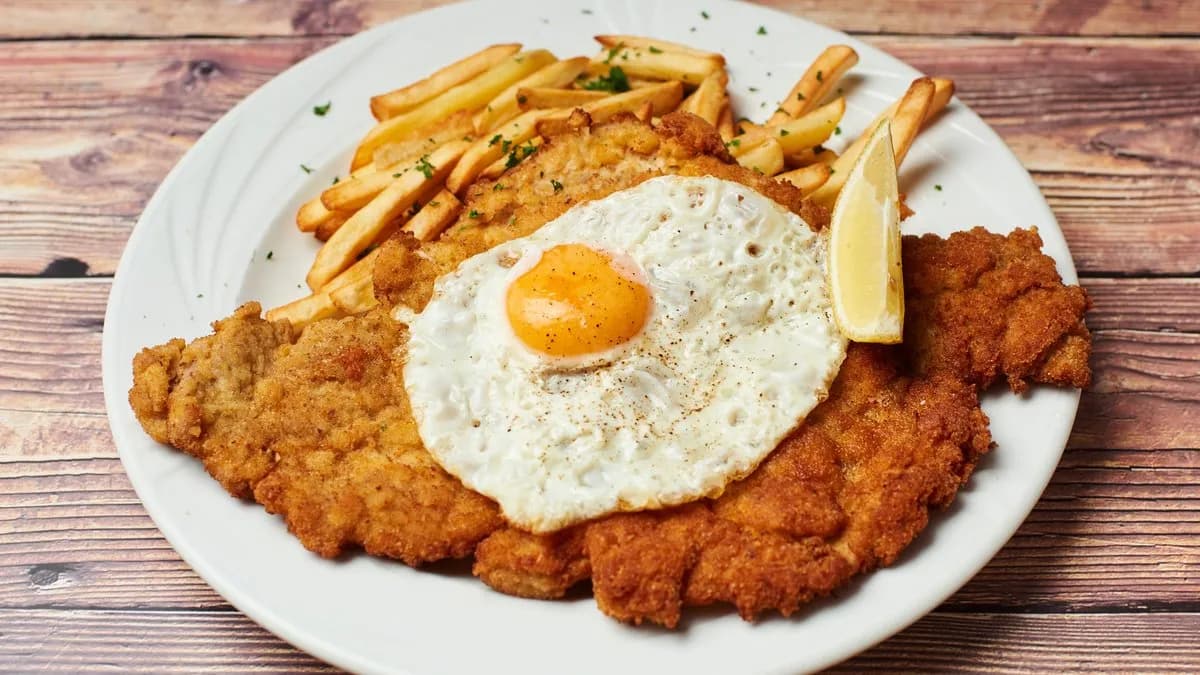 Sznycel z jajkiem sadzonym