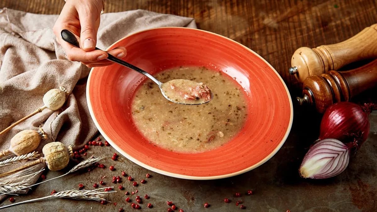 Żurek na zakwasie z mąki żytniej