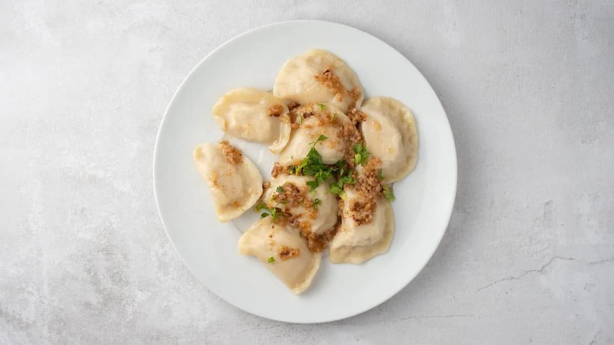 Pierogi z kapustą i pieczarkami