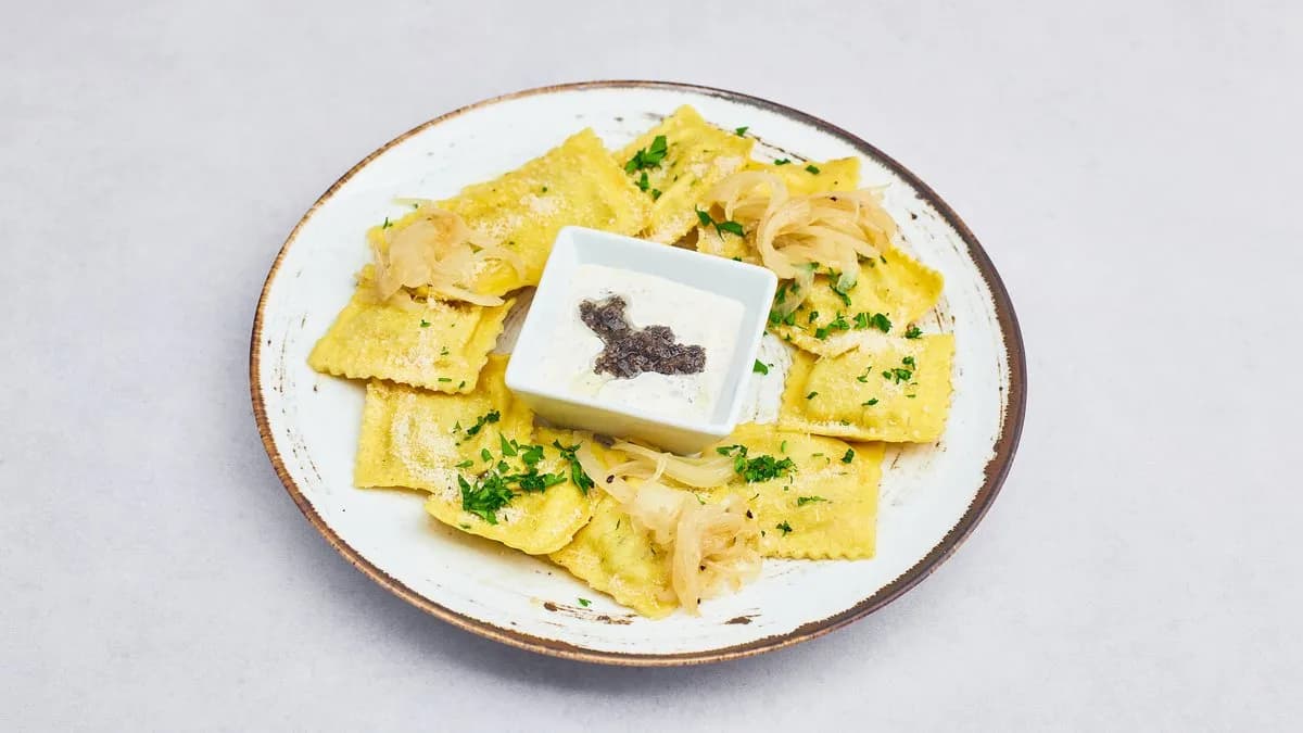 Ravioli z ziemniakiem i trufla