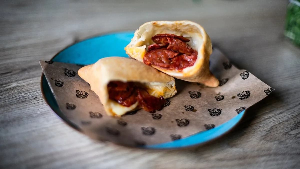 MINI CALZONE PEPPERONI