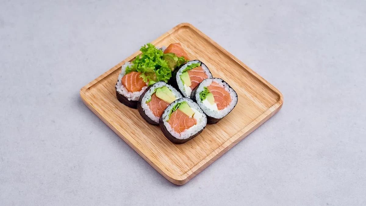 Futomaki łosoś -10%