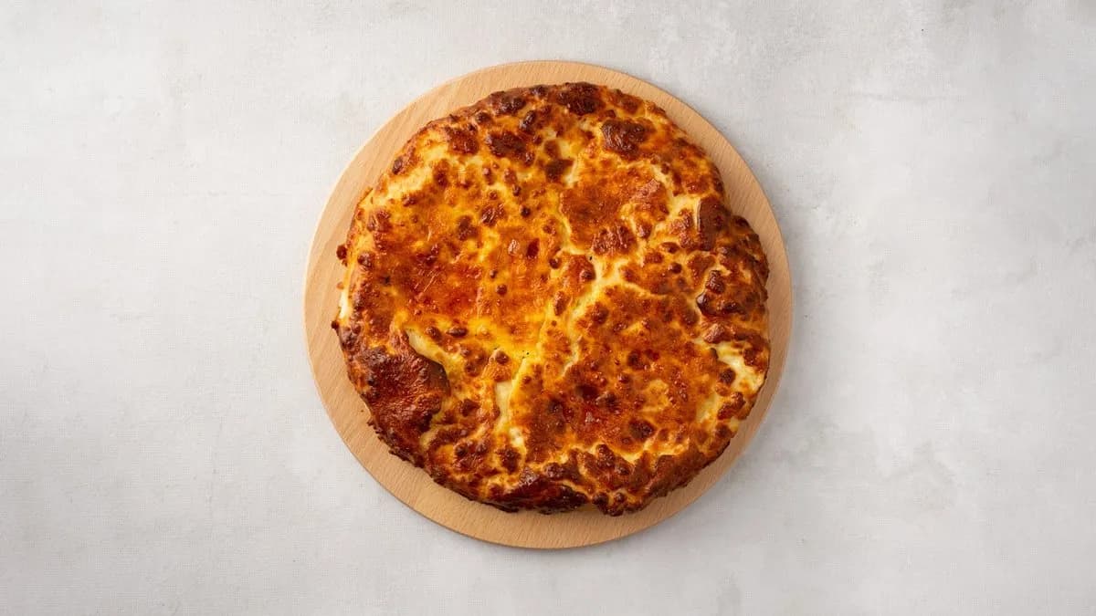 Megruli z peperoni i jalapeno