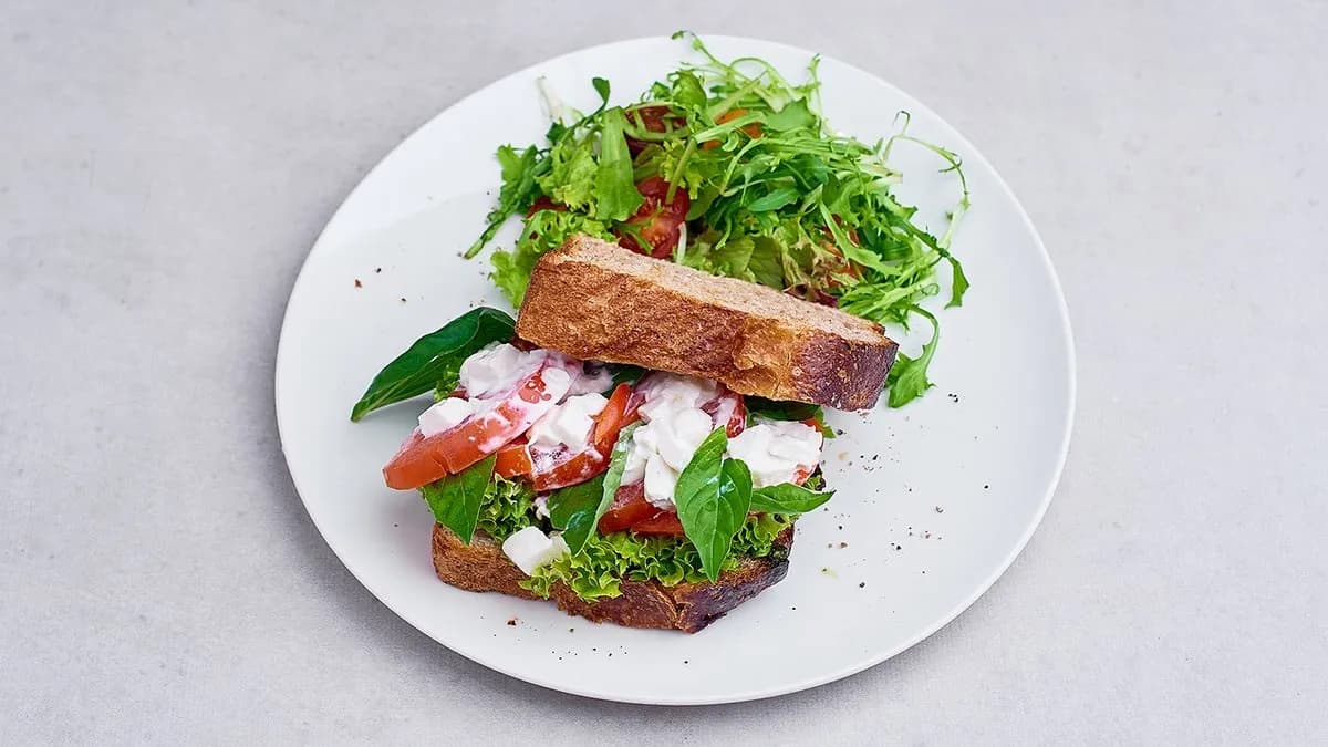 Kanapka a'la caprese