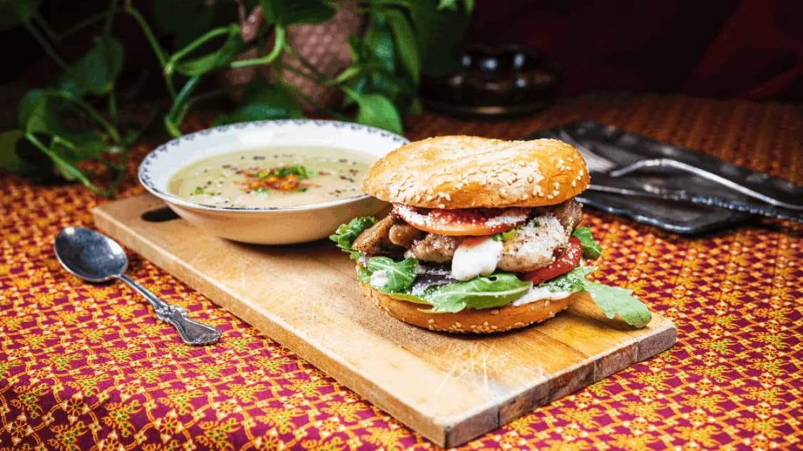 Piękny Caesar + Krem z kalafiora