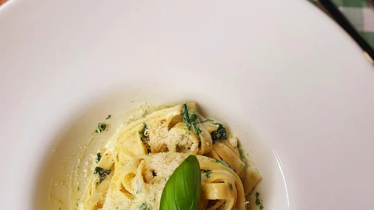 Tagliatelle Gorgonzola e Spinachi