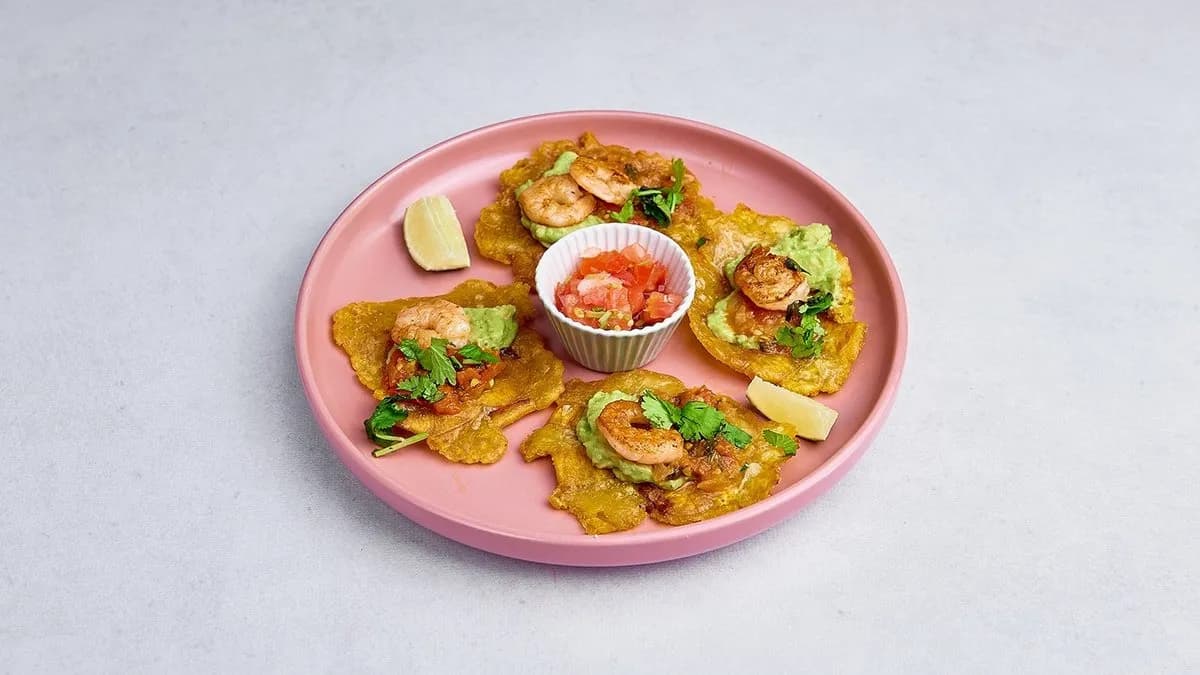 Patacones con camarones