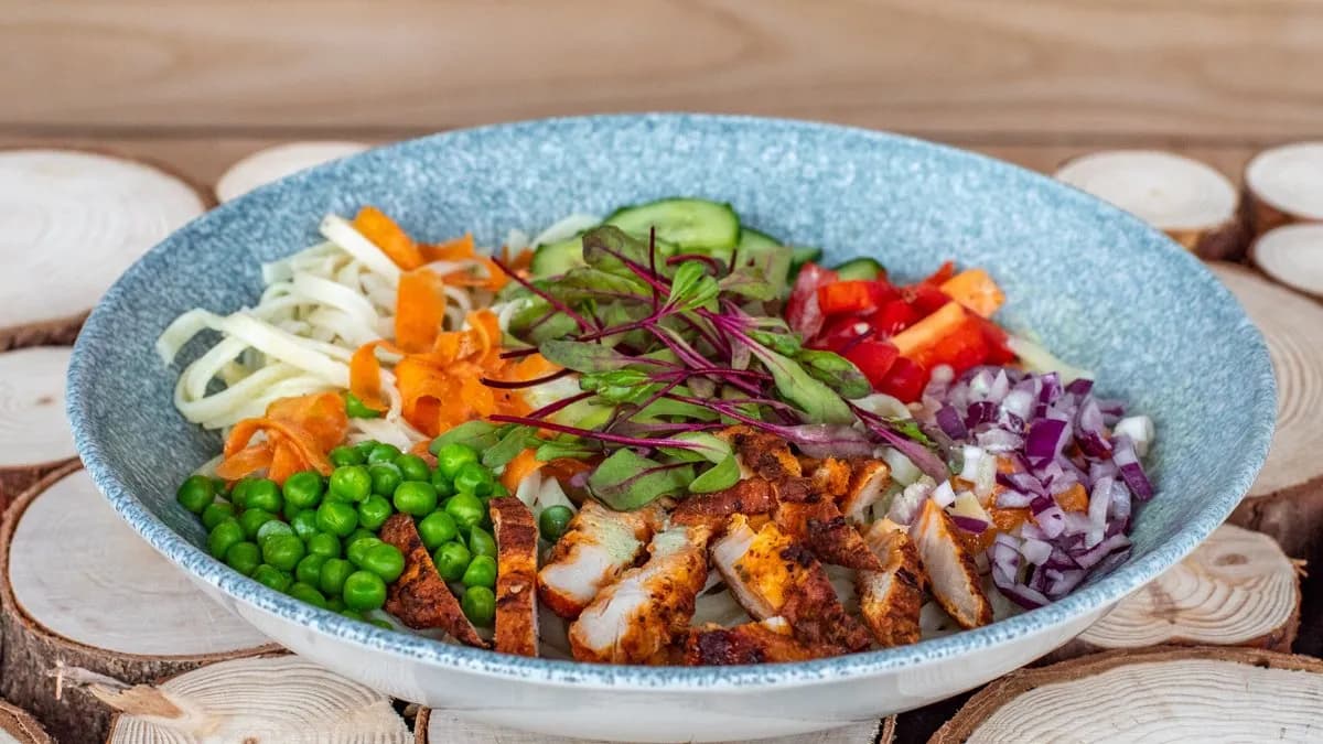 Sałatka z kurczakiem