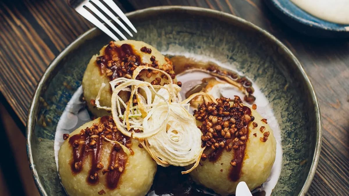 Pyzy z kaczką i pieprzem syczuańskim