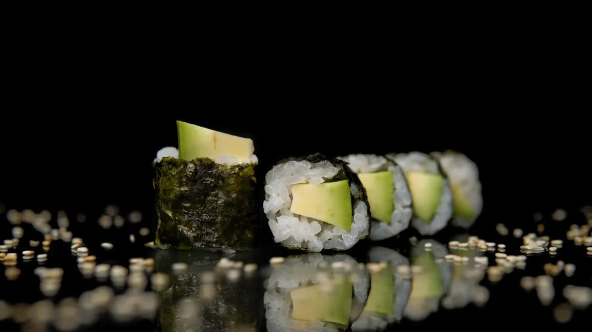 Hosomaki z Awokado (8 sztuk)