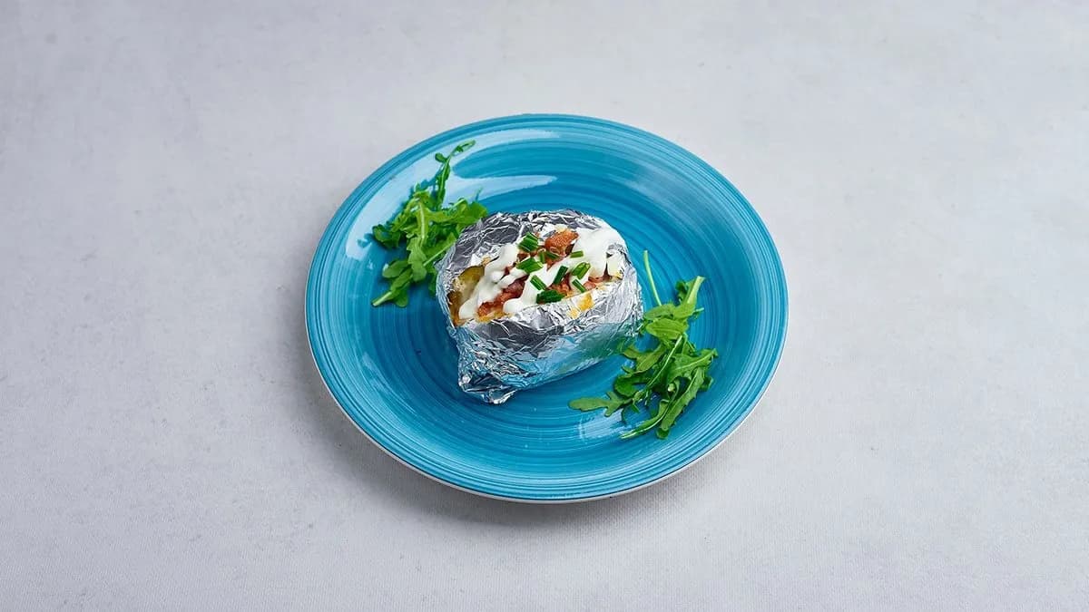 Pieczony ziemniak z grilla