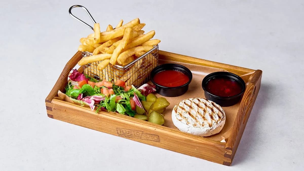 Grillowany camembert