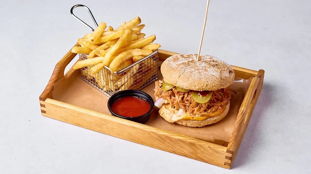 Szarpana wieprzowina z BBQ