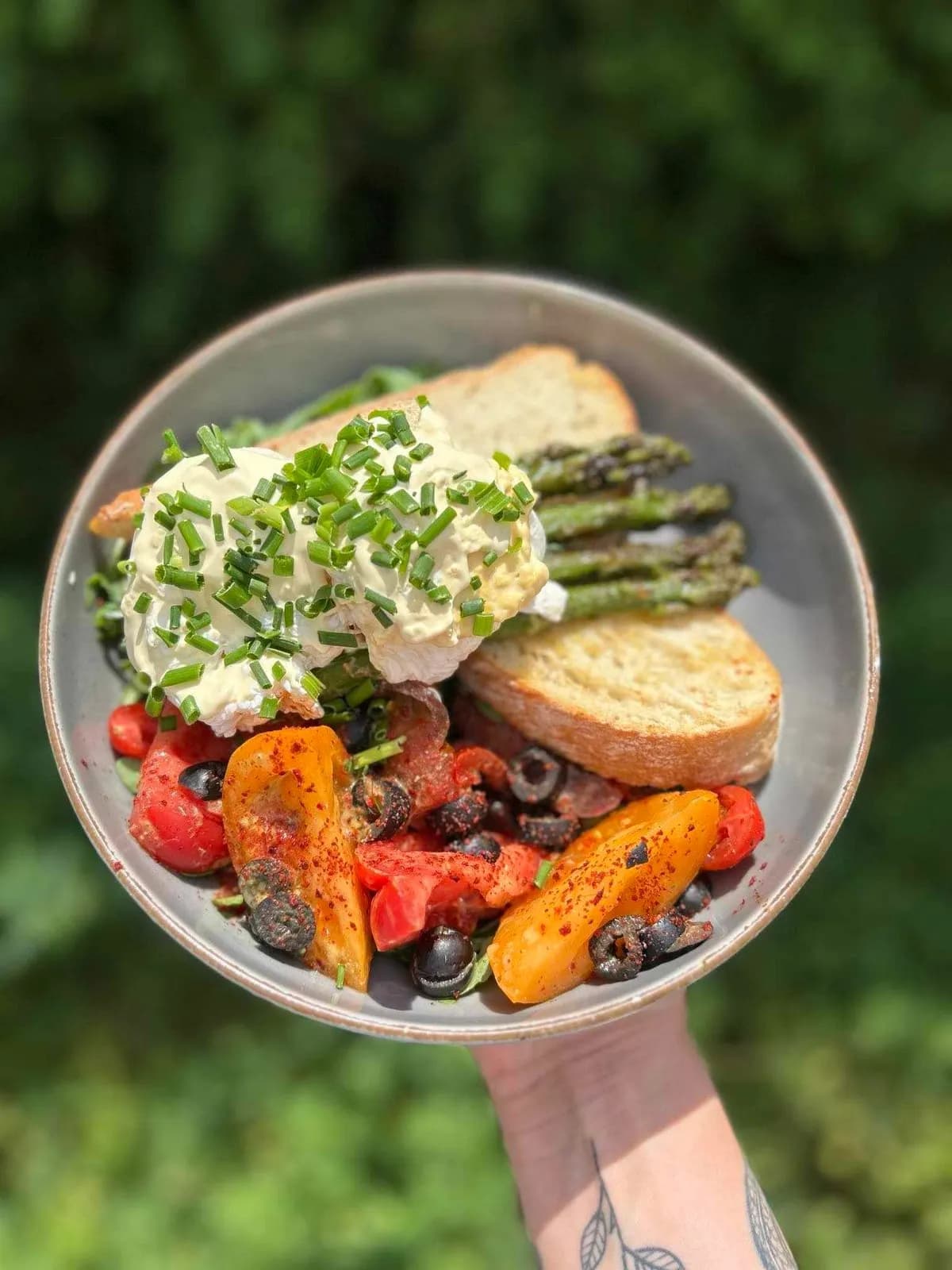 Zielone szparagi z jajkiem poche