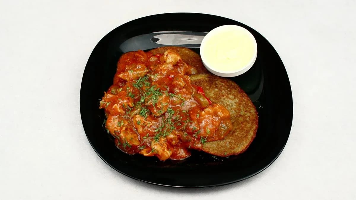 Placki ziemniaczane z gulaszem wieprzowym