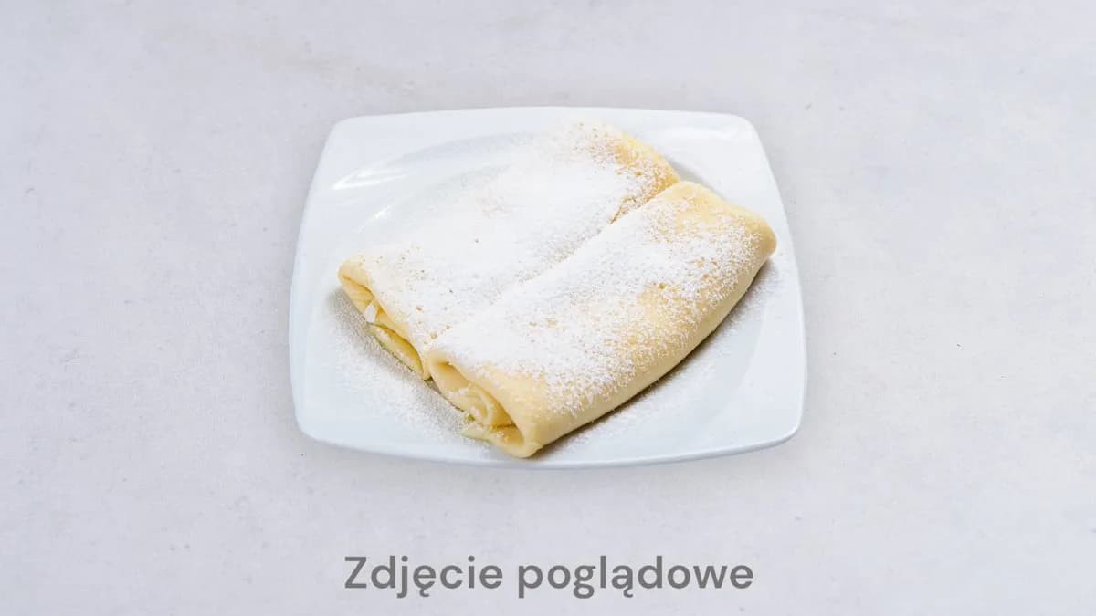 Naleśnik z cukrem pudrem