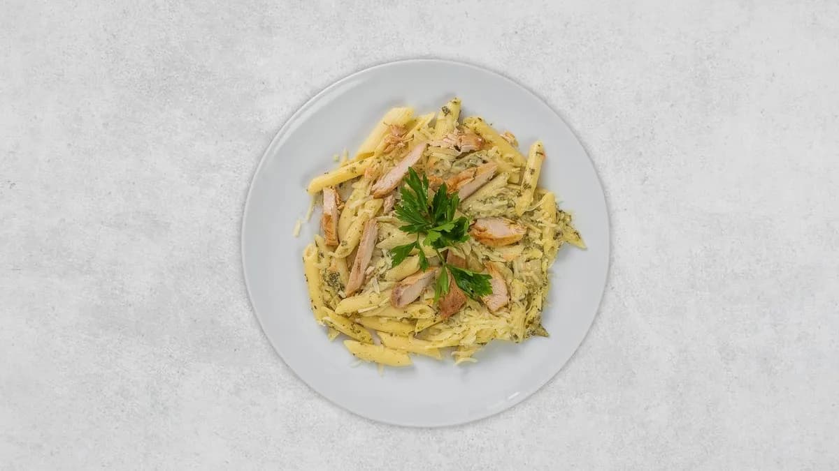 Penne rigate pomodoro con pollo