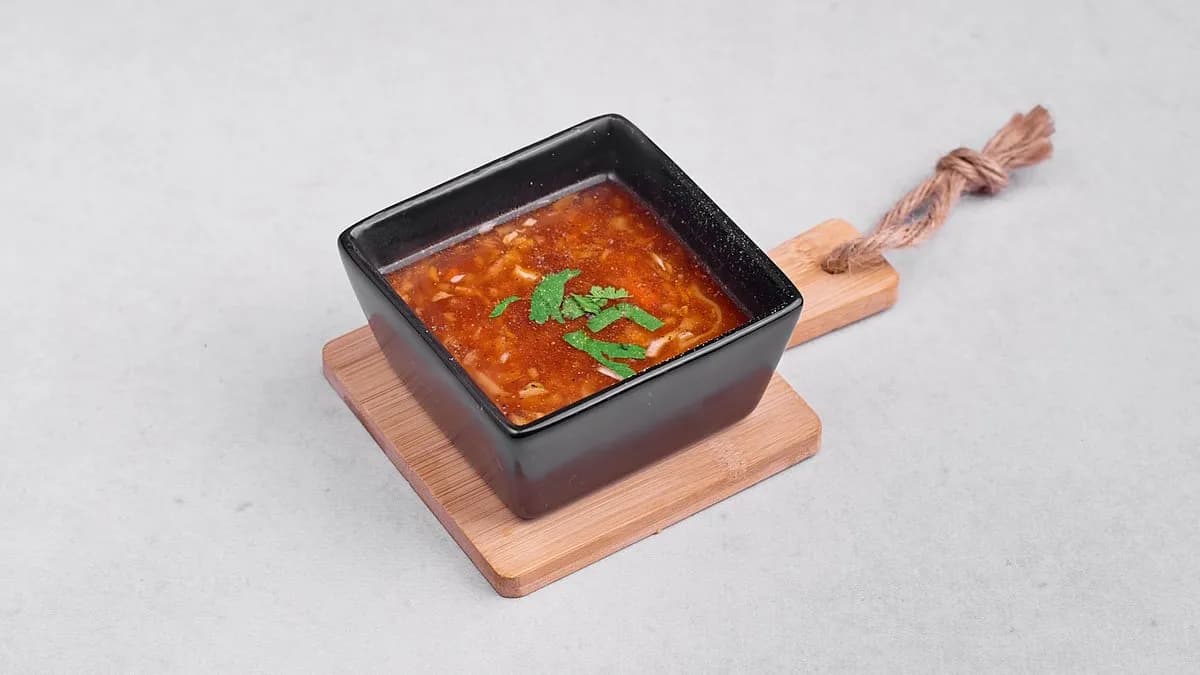 Veg hot & sour soup