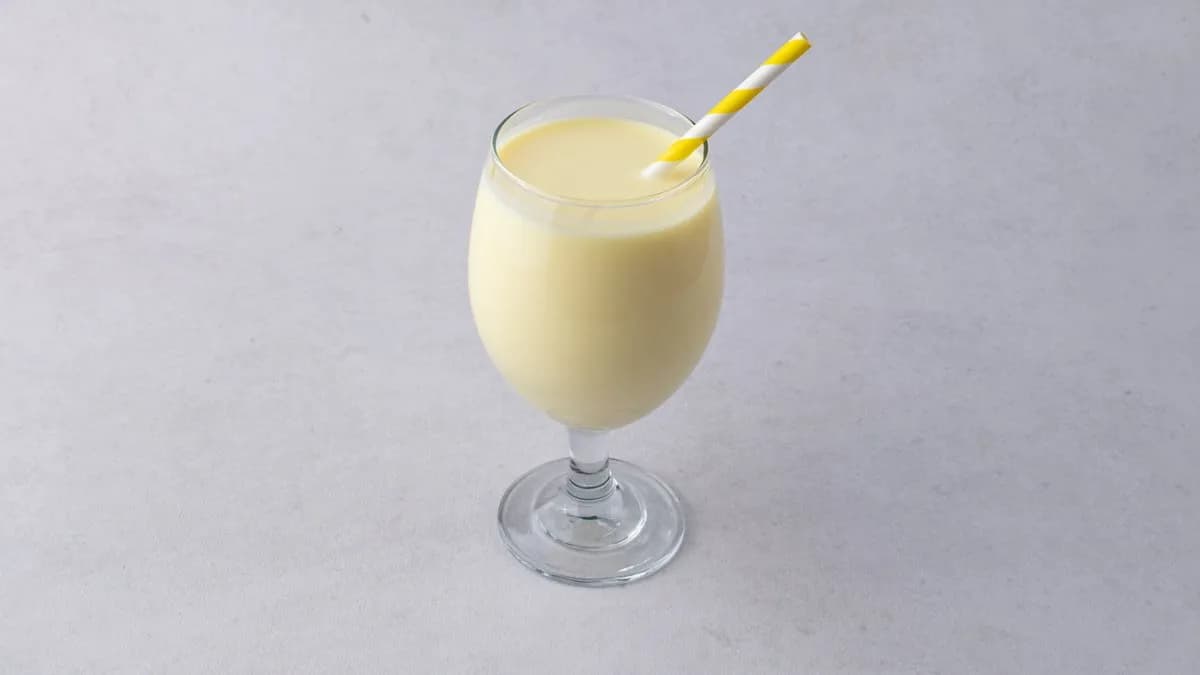 Saffron lassi