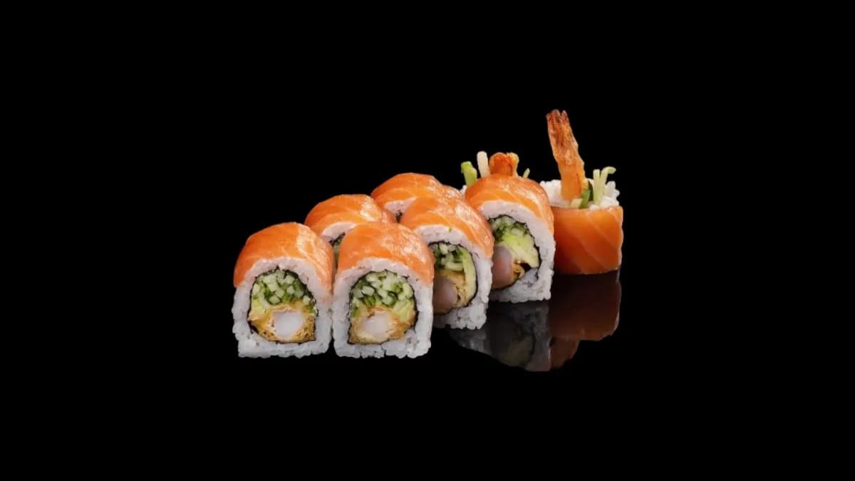 Krewetka w tempurze okładana łososiem