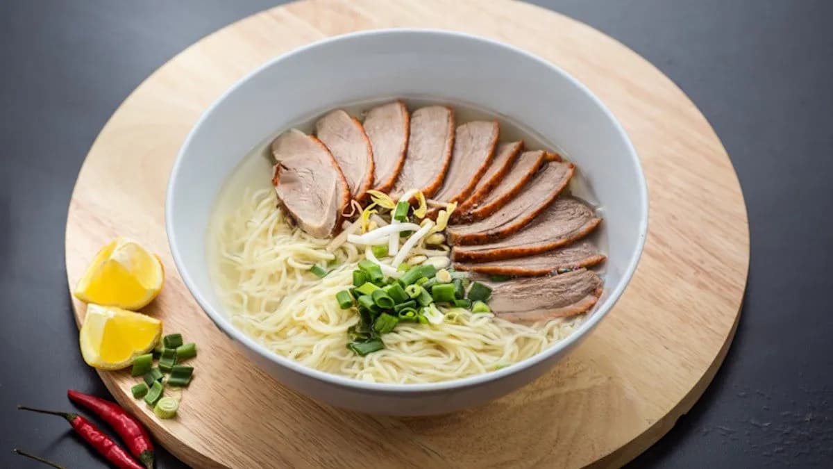 Pho w bulionie z kaczką