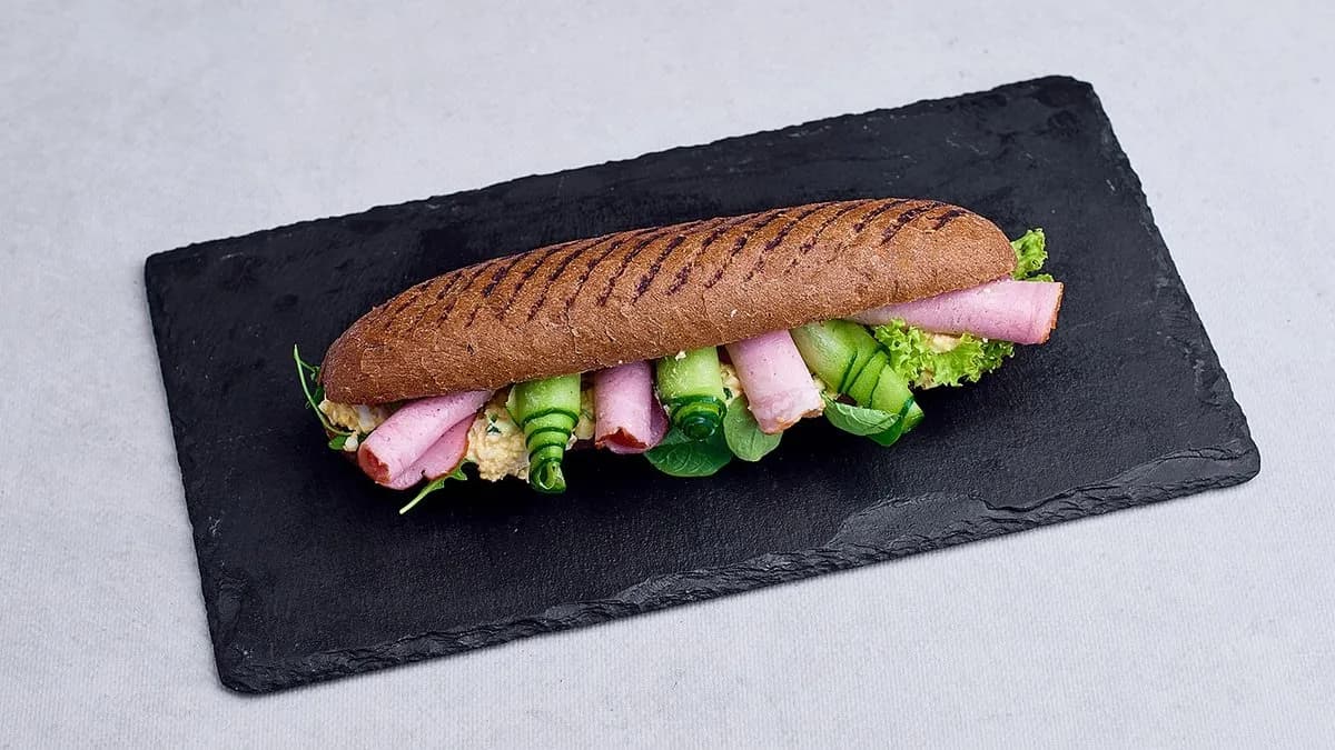 Panini z serem i szynką