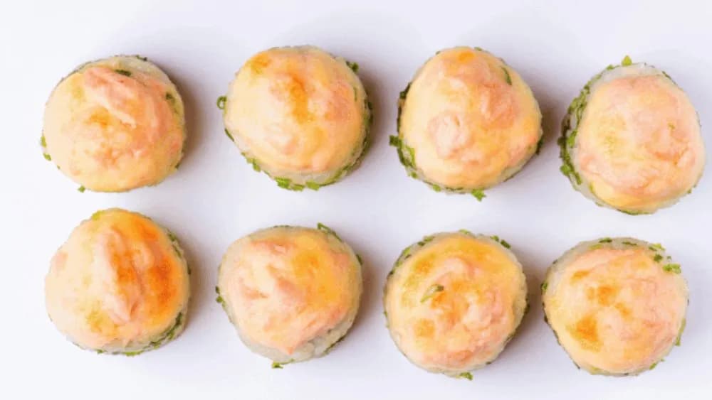 Pieczone z łososiem i krabem