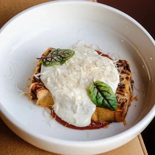 Лазанья болоньезе с муссом из пармезана