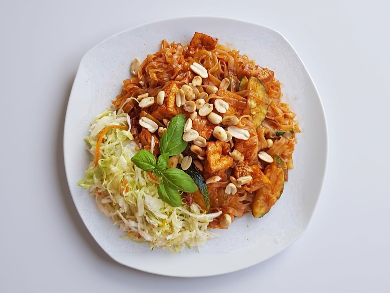 Makaron pat thai wegetariańskie