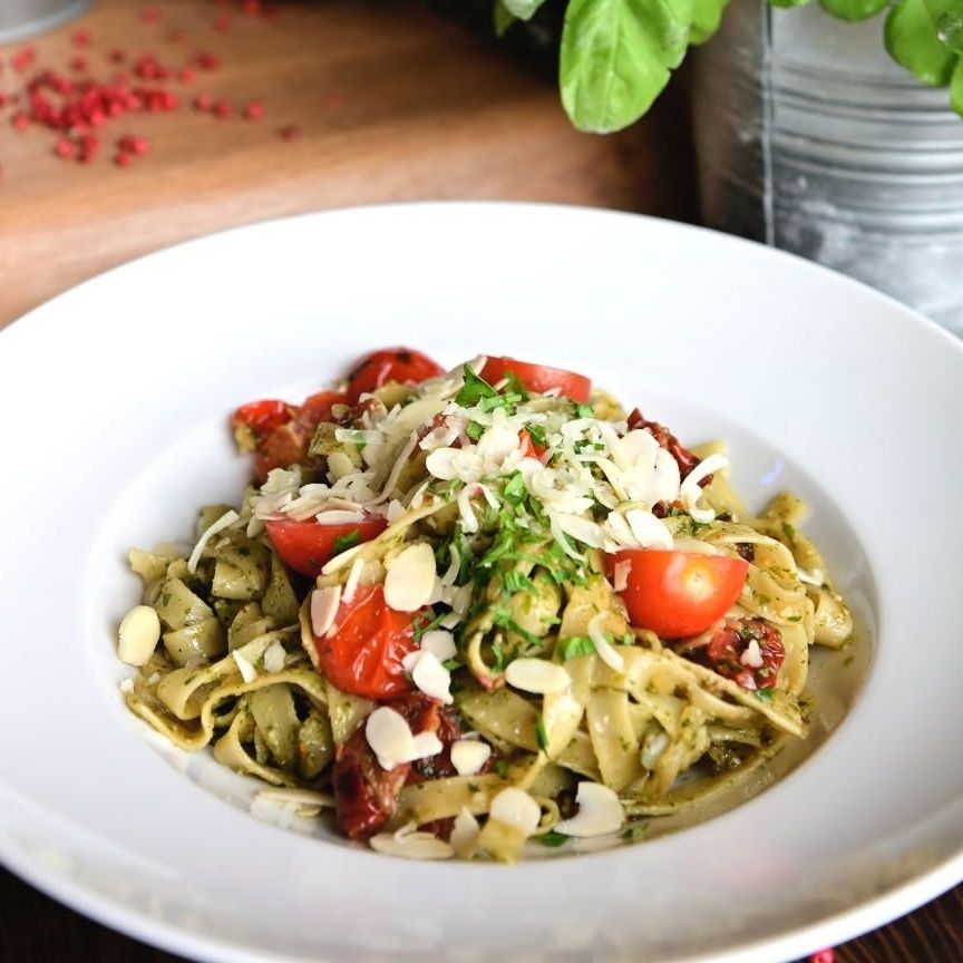 Makarony z pesto z bazyliowym