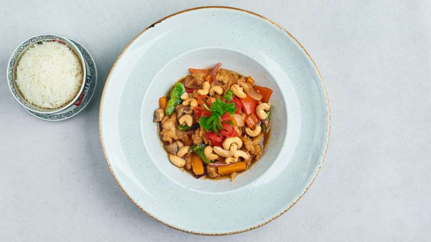 Chicken with Cashew Nuts