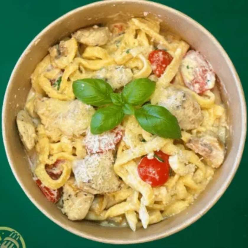 Pasta con Pollo